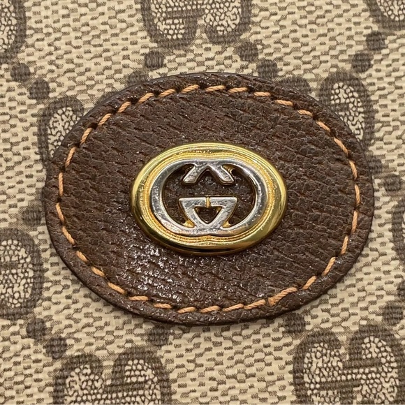 Authentic Gucci Old GG Sherry Line Beige PVC Tote bag - Picture 6 of 16